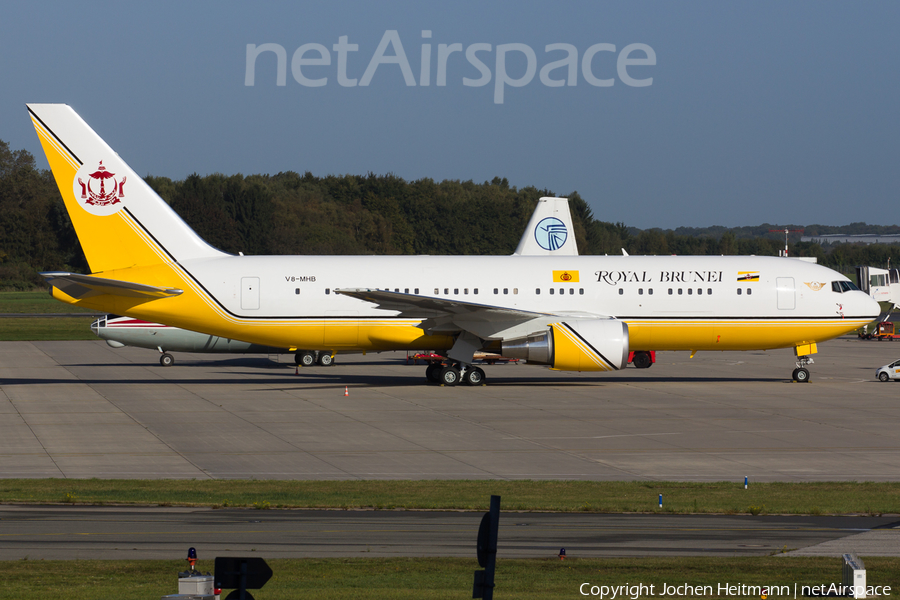 Royal Brunei Airlines Boeing 767-27G(ER) (V8-MHB) | Photo 59695