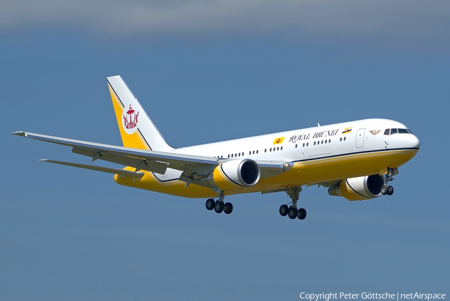 Royal Brunei Airlines Boeing 767-27G(ER) (V8-MHB) | Photo 249763