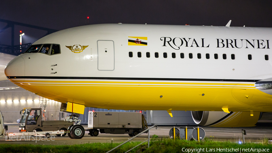 Royal Brunei Airlines Boeing 767-27G(ER) (V8-MHB) | Photo 349662