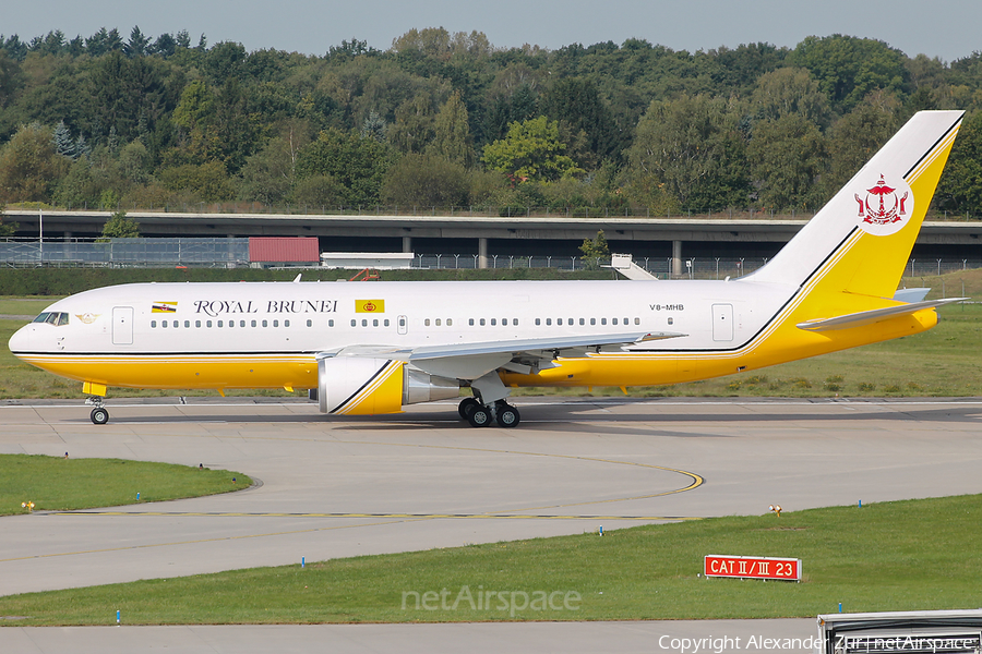 Royal Brunei Airlines Boeing 767-27G(ER) (V8-MHB) | Photo 392945