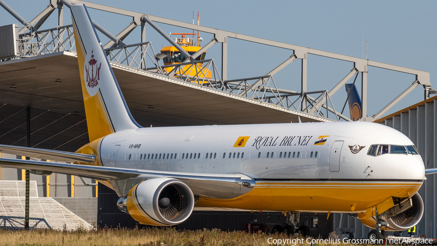 Royal Brunei Airlines Boeing 767-27G(ER) (V8-MHB) | Photo 402208