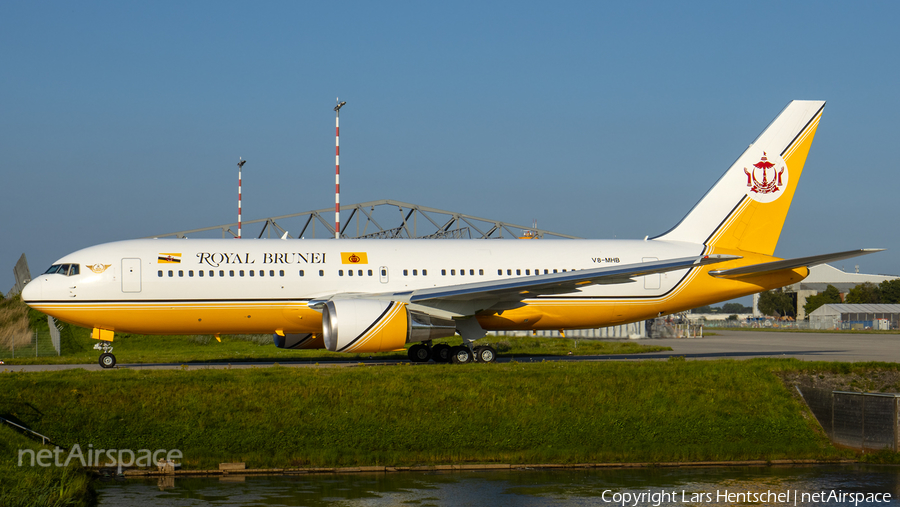 Royal Brunei Airlines Boeing 767-27G(ER) (V8-MHB) | Photo 470327