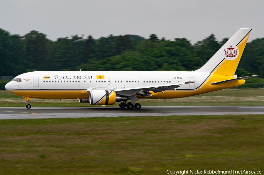 Royal Brunei Airlines Boeing 767-27G(ER) (V8-MHB) | Photo 511496