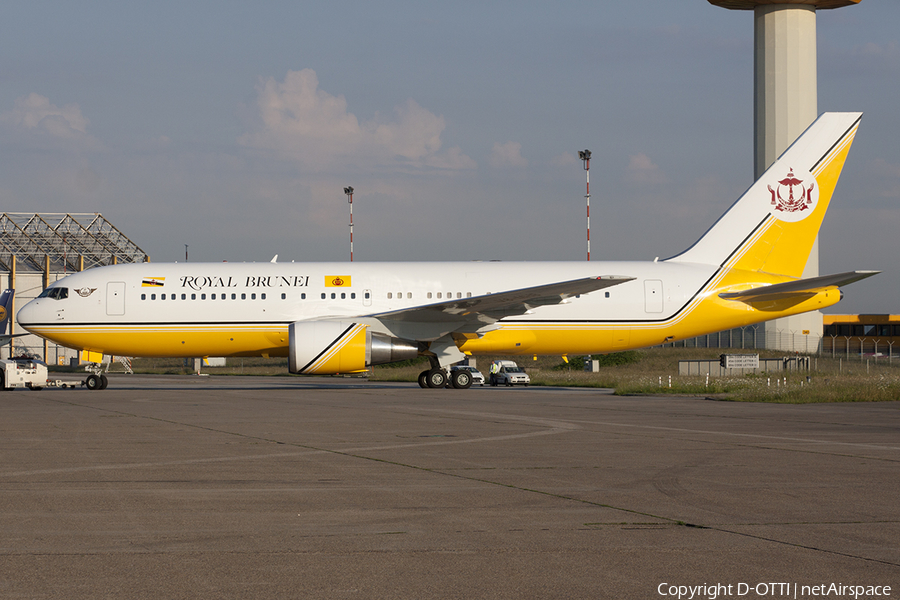 Royal Brunei Airlines Boeing 767-27G(ER) (V8-MHB) | Photo 573002