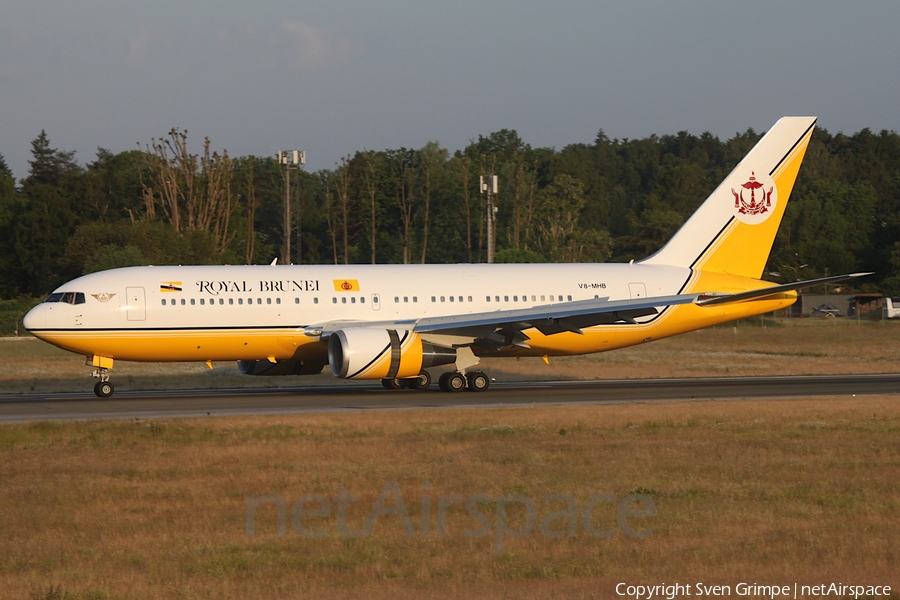 Royal Brunei Airlines Boeing 767-27G(ER) (V8-MHB) | Photo 574777