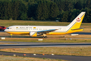 Royal Brunei Airlines Boeing 767-27G(ER) (V8-MHB) at  Hamburg - Fuhlsbuettel (Helmut Schmidt), Germany