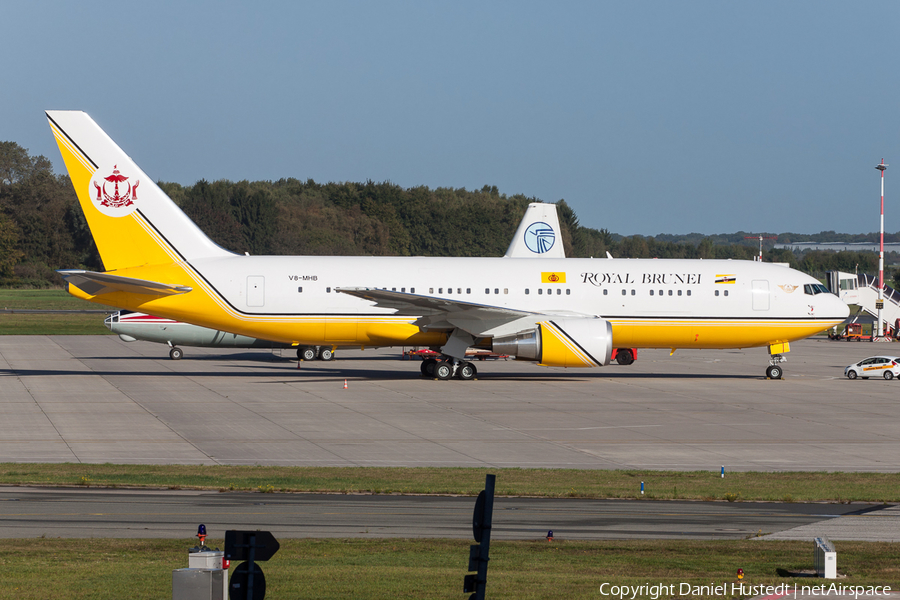 Royal Brunei Airlines Boeing 767-27G(ER) (V8-MHB) | Photo 658021