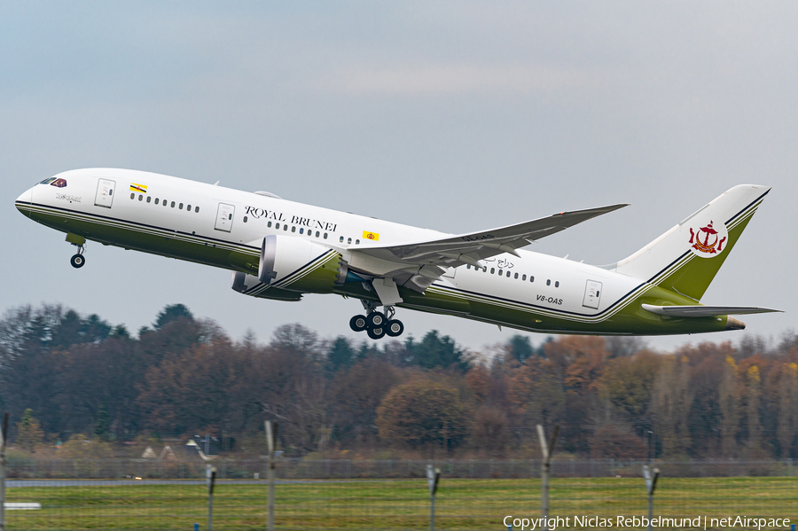 Brunei Sultan's Flight Boeing 787-8(BBJ) (V8-OAS) | Photo 413693