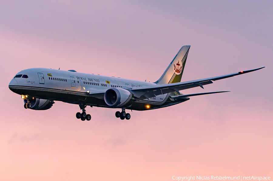 Brunei Sultan's Flight Boeing 787-8(BBJ) (V8-OAS) | Photo 441102