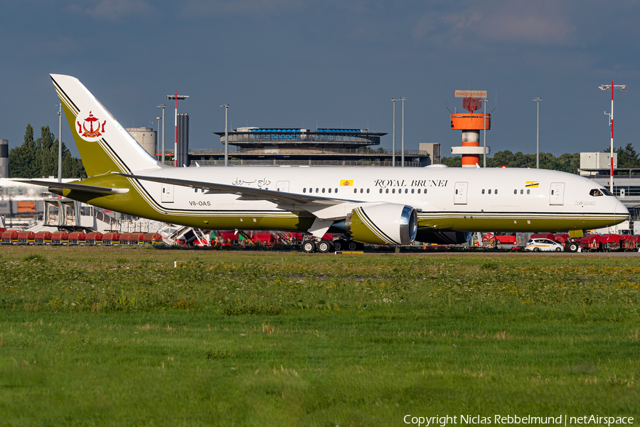 Brunei Sultan's Flight Boeing 787-8(BBJ) (V8-OAS) | Photo 462595