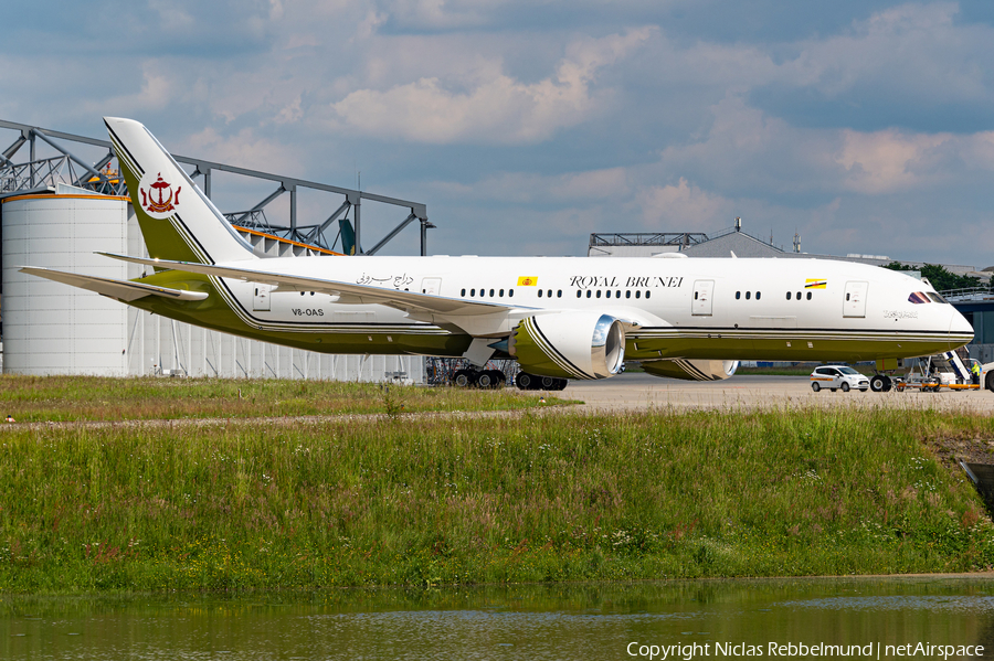 Brunei Sultan's Flight Boeing 787-8(BBJ) (V8-OAS) | Photo 510516