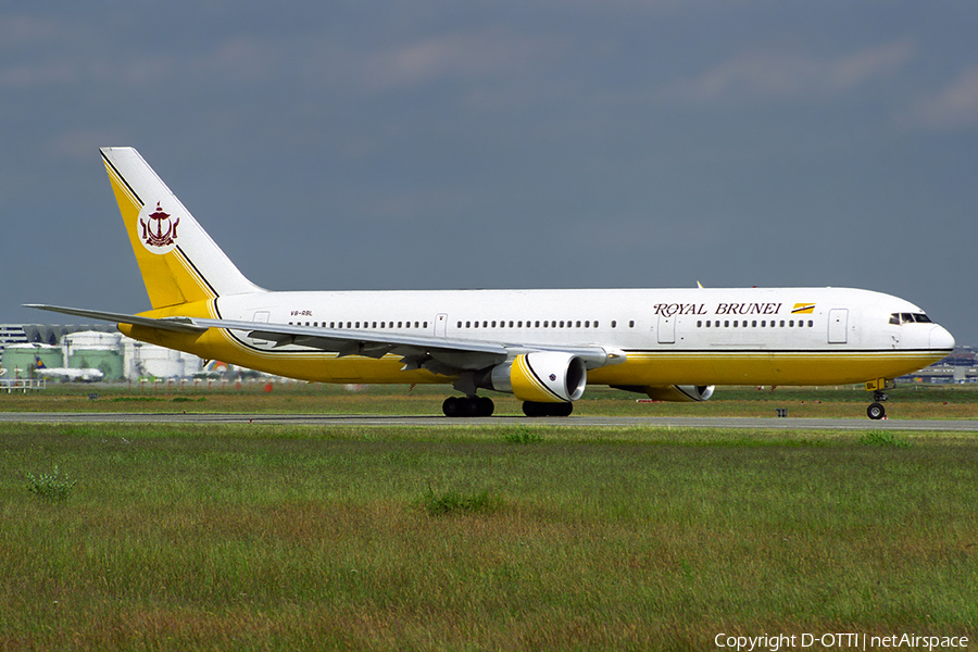Royal Brunei Airlines Boeing 767-33A(ER) (V8-RBL) | Photo 479110