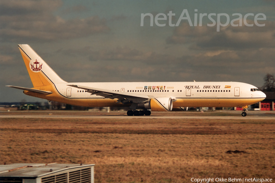 Royal Brunei Airlines Boeing 767-328(ER) (V8-RBM) | Photo 219360