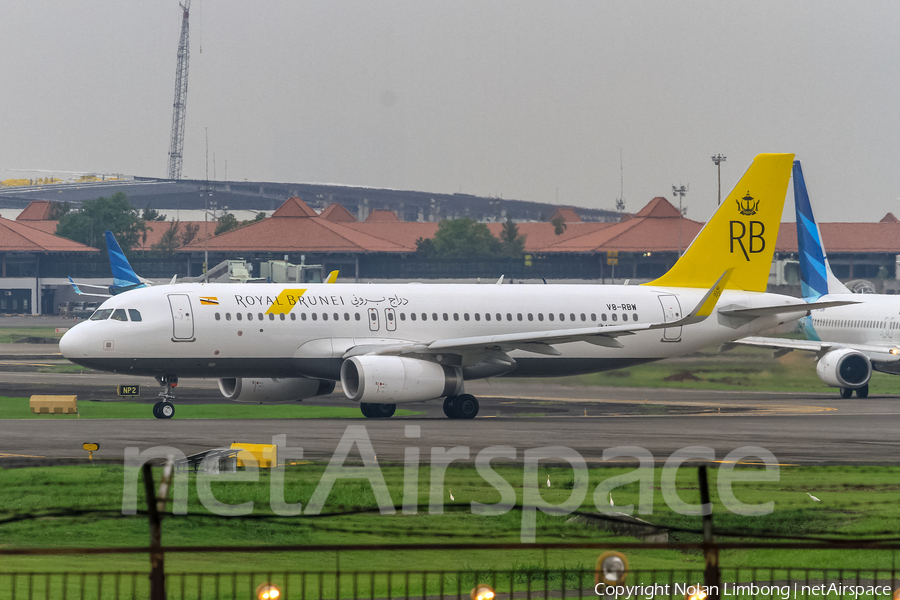 Royal Brunei Airlines Airbus A320-232 (V8-RBW) | Photo 370895