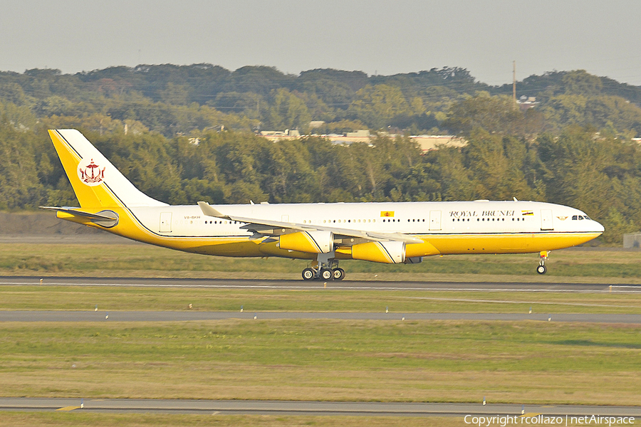 Royal Brunei Airlines Airbus A340-212 (V8-BKH) | Photo 12606