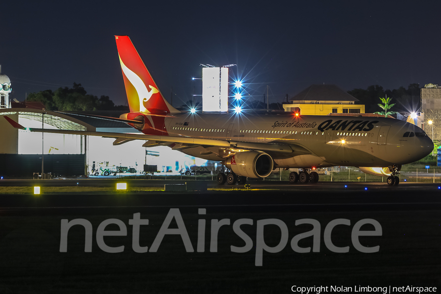 Qantas Airbus A330-202 (VH-EBA) | Photo 376107