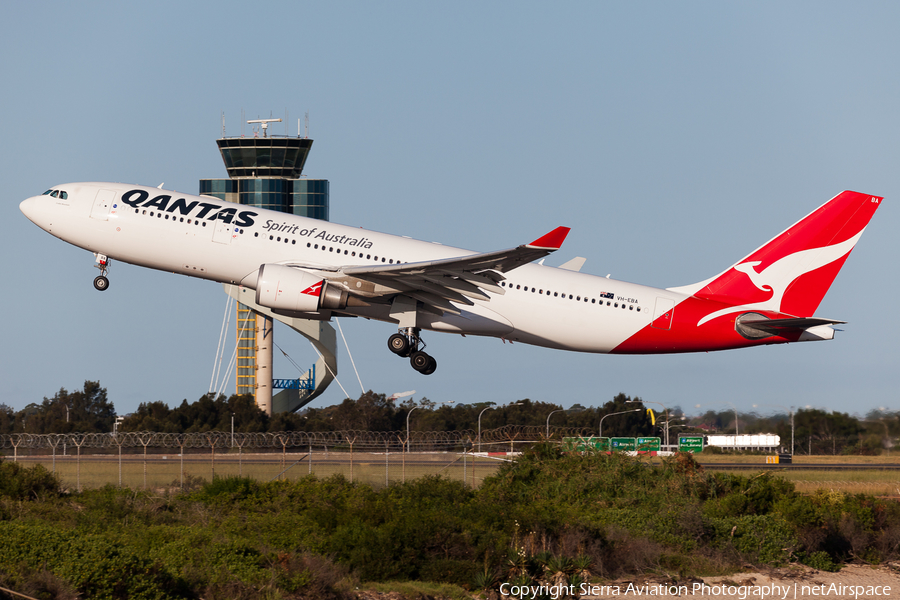 Qantas Airbus A330-202 (VH-EBA) | Photo 324529