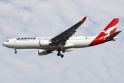 Qantas Airbus A330-202 (VH-EBD) at  Singapore - Changi, Singapore