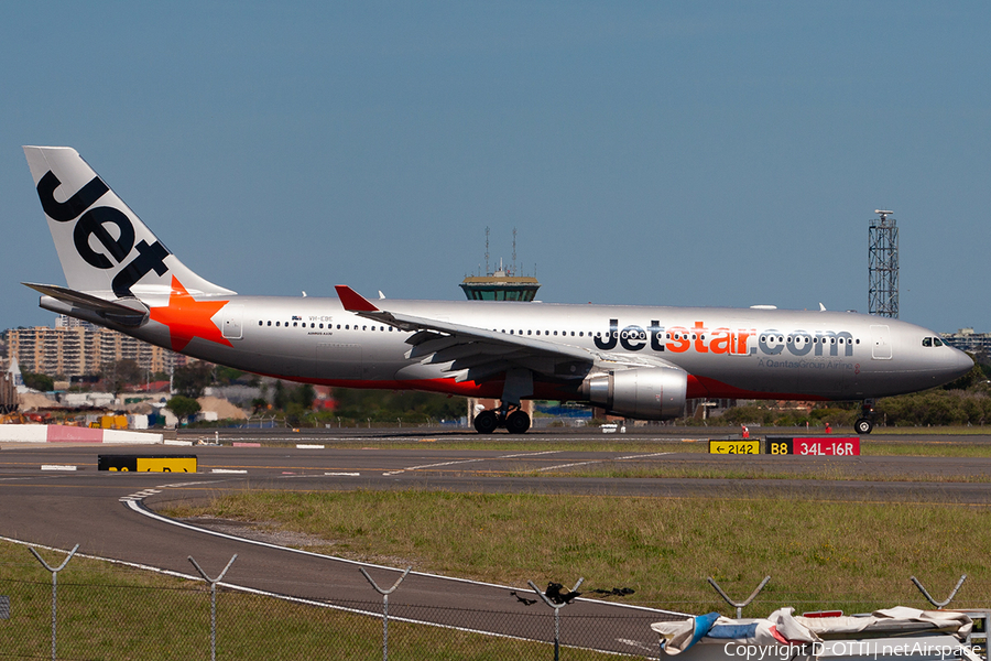 Jetstar Airways Airbus A330-202 (VH-EBE) | Photo 375546
