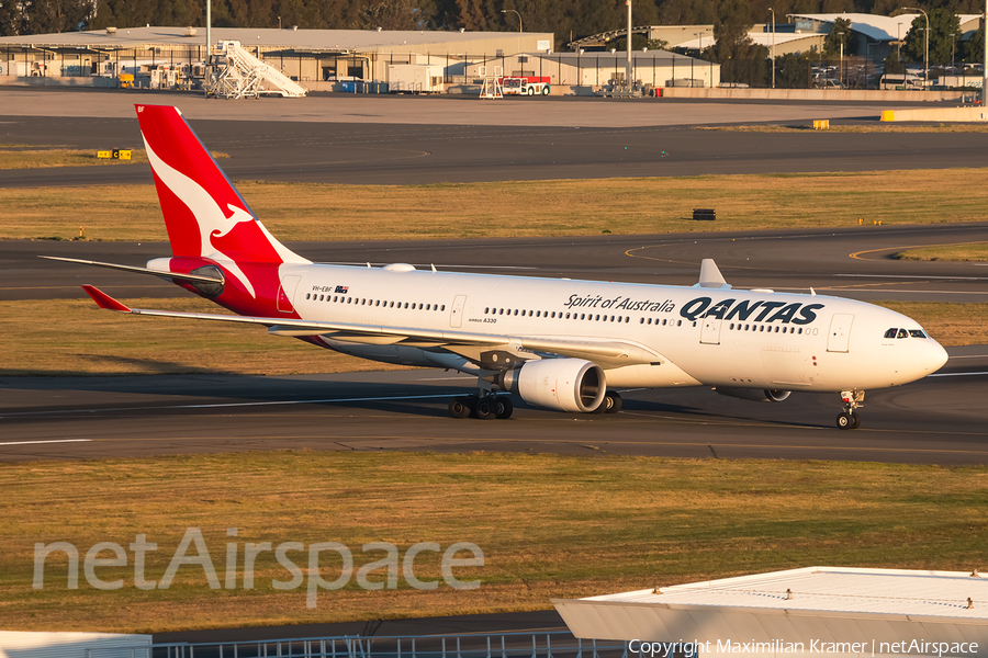 Qantas Airbus A330-202 (VH-EBF) | Photo 389884