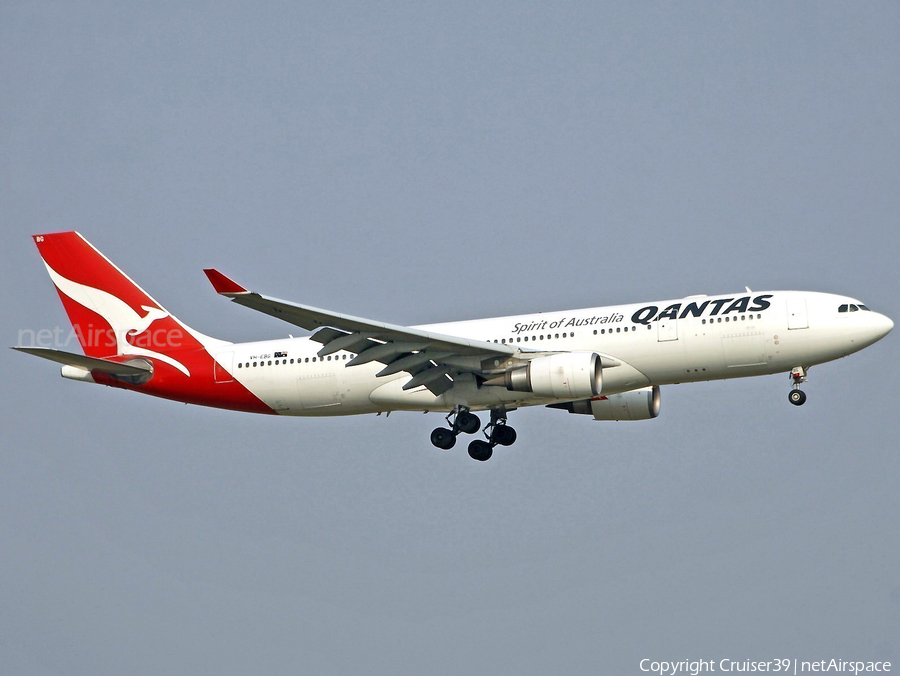 Qantas Airbus A330-203 (VH-EBG) | Photo 345986