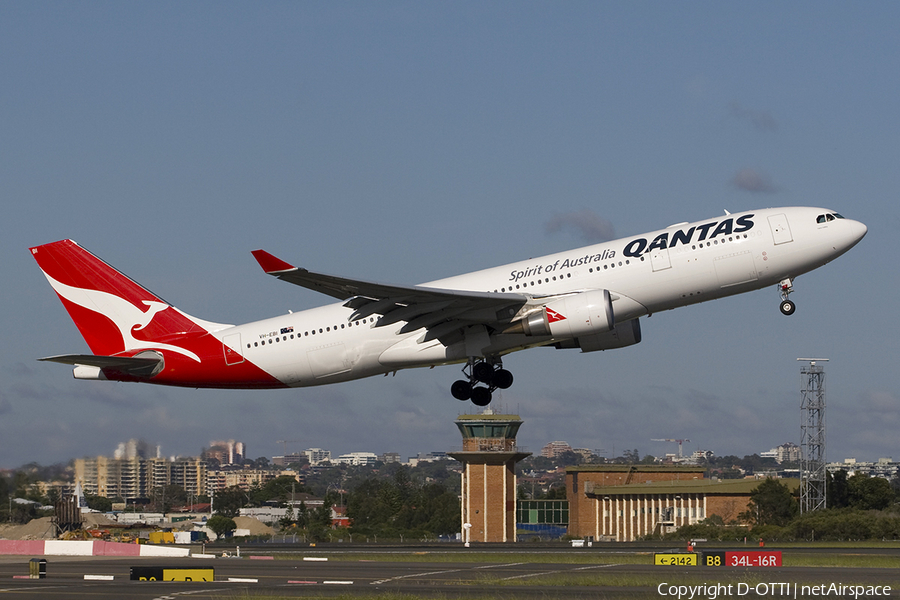 Qantas Airbus A330-203 (VH-EBI) | Photo 282737