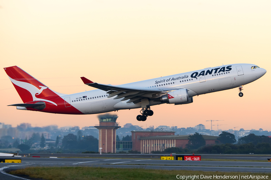 Qantas Airbus A330-203 (VH-EBI) | Photo 56915