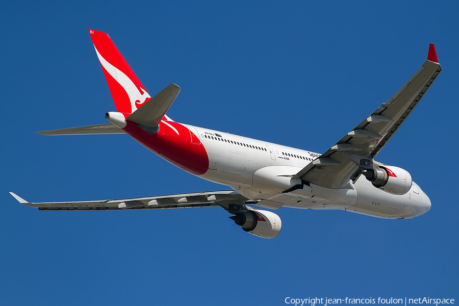 Qantas Airbus A330-202 (VH-EBJ) | Photo 151179