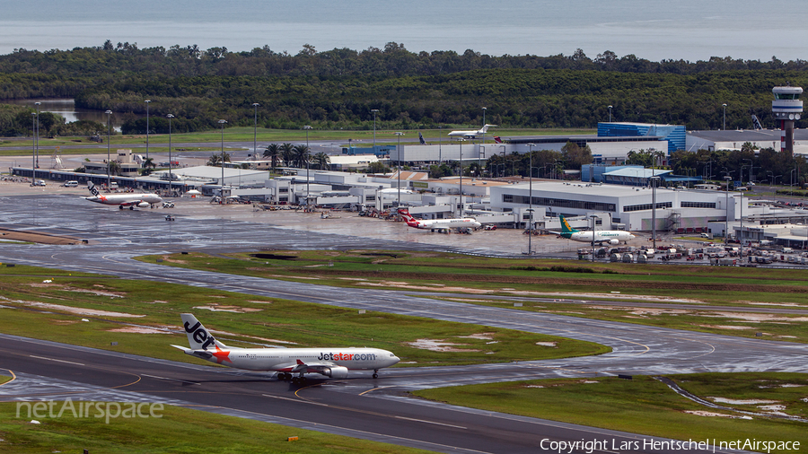 Jetstar Airways Airbus A330-202 (VH-EBK) | Photo 447246