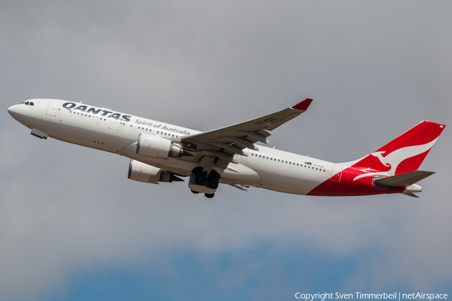 Qantas Airbus A330-202 (VH-EBK) | Photo 285232