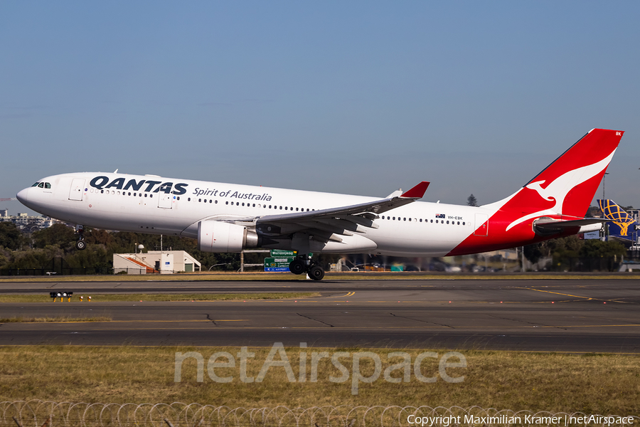 Qantas Airbus A330-202 (VH-EBK) | Photo 390199