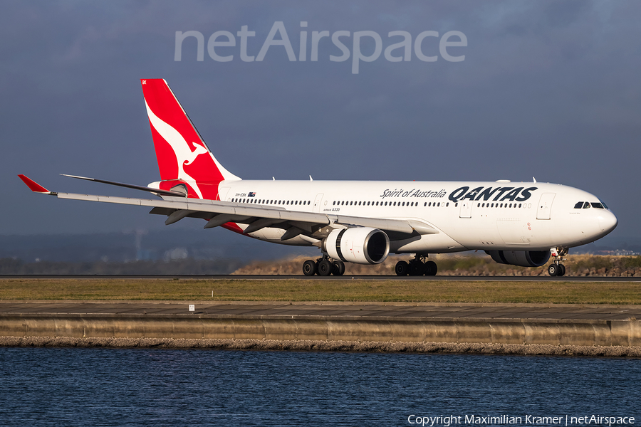 Qantas Airbus A330-202 (VH-EBK) | Photo 390658