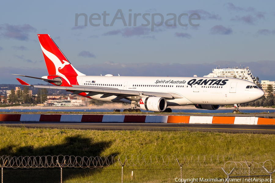 Qantas Airbus A330-203 (VH-EBL) | Photo 390725