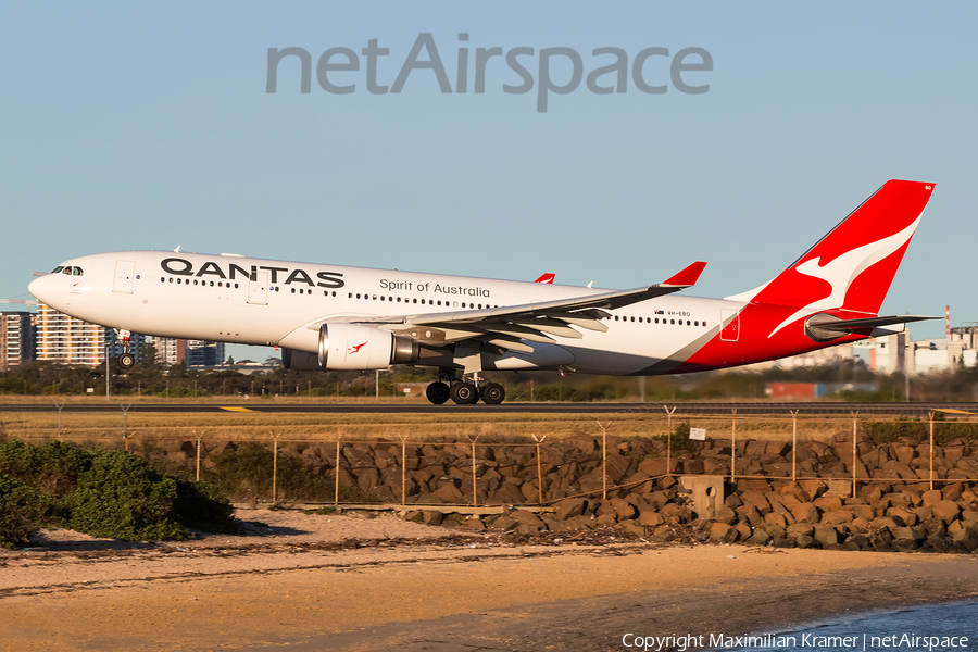Qantas Airbus A330-202 (VH-EBO) | Photo 390307