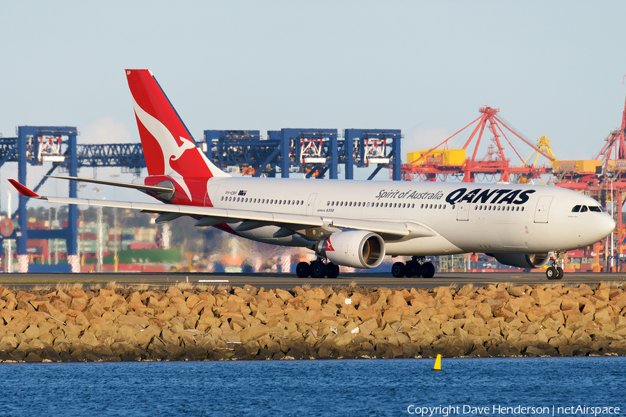 Qantas Airbus A330-202 (VH-EBP) | Photo 96292