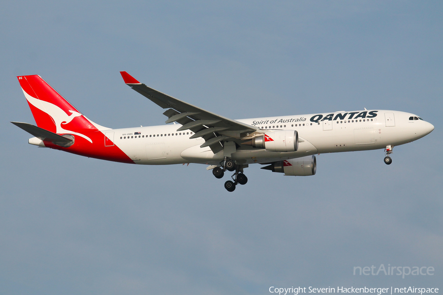 Qantas Airbus A330-202 (VH-EBS) | Photo 216477