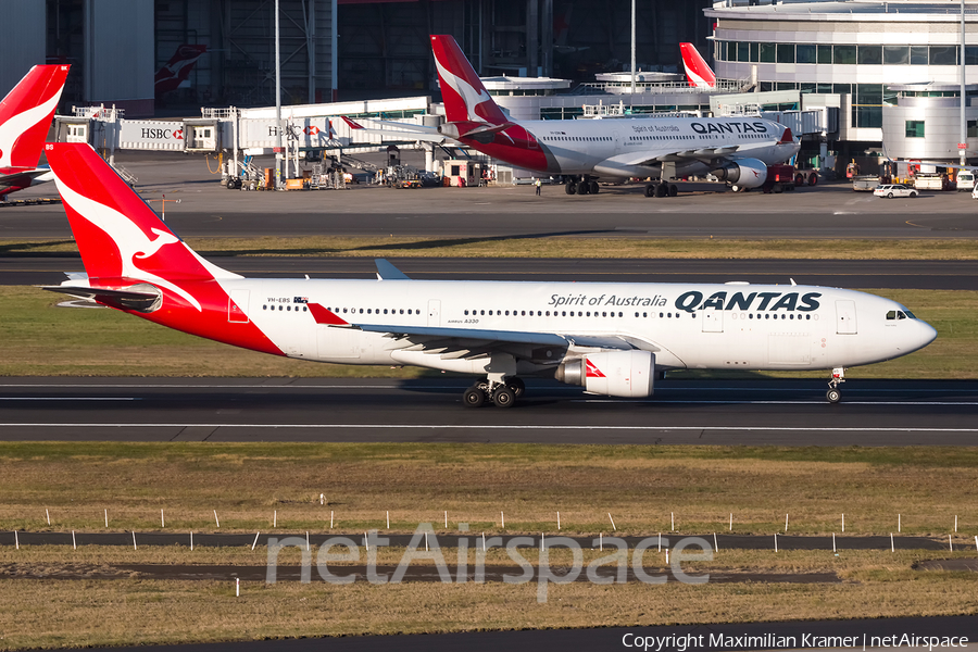 Qantas Airbus A330-202 (VH-EBS) | Photo 389855