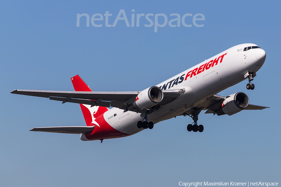 Qantas Freight Boeing 767-381F(ER) (VH-EFR) | Photo 390415