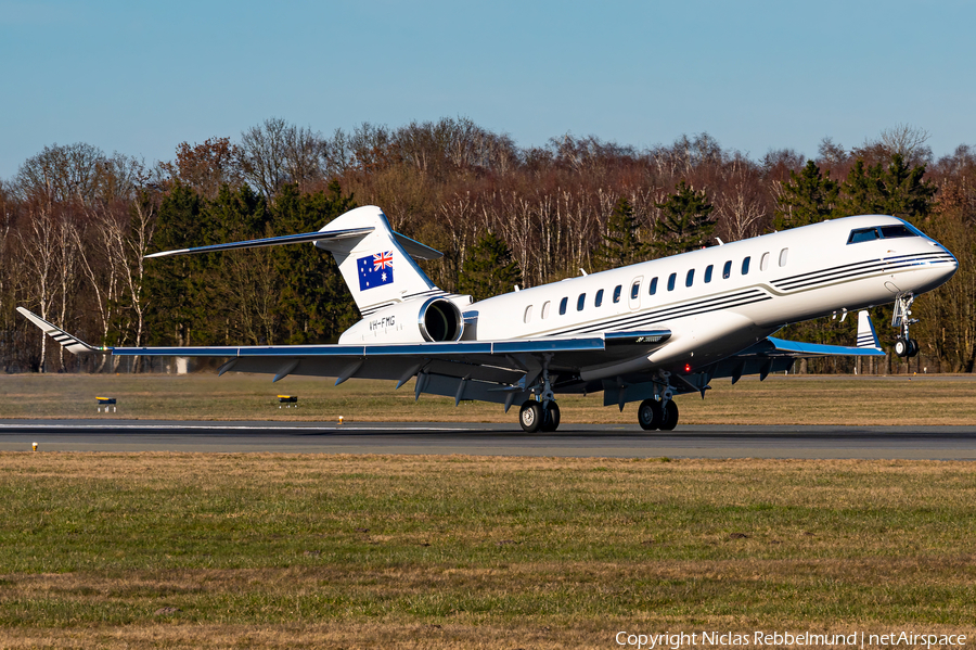 (Private) Bombardier BD-700-2A12 Global 7500 (VH-FMG) | Photo 498303