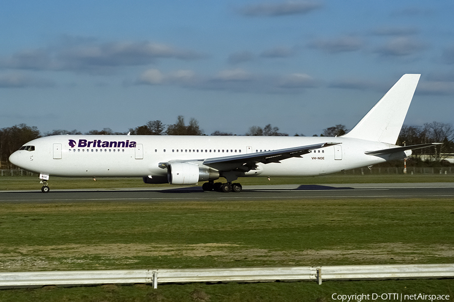 Britannia Airways Boeing 767-33A(ER) (VH-NOE) | Photo 451424