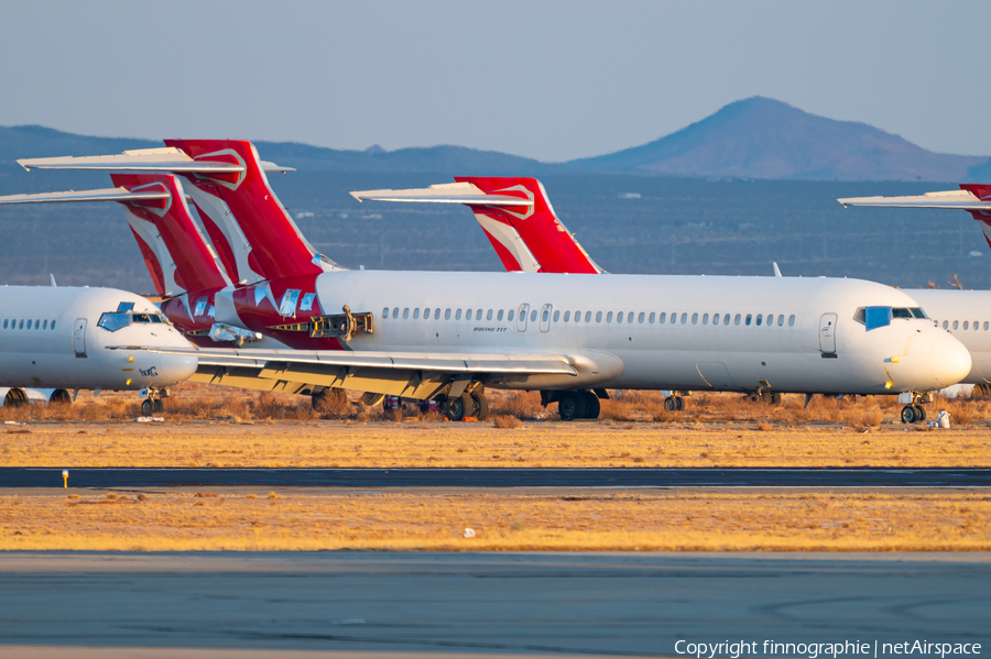 QantasLink (Cobham Aviation) Boeing 717-2BL (VH-NXJ) | Photo 663464