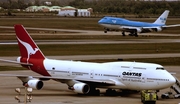 Qantas Boeing 747-438(ER) (VH-OEE) at  Houston - George Bush Intercontinental, United States