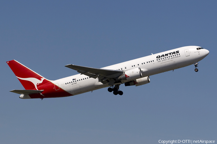 Qantas Boeing 767-338(ER) (VH-OGF) | Photo 282794