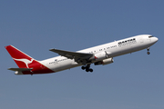 Qantas Boeing 767-338(ER) (VH-OGF) at  Sydney - Kingsford Smith International, Australia