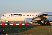 Qantas Boeing 767-338(ER) (VH-OGI) at  Sydney - Kingsford Smith International, Australia