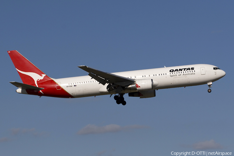 Qantas Boeing 767-338(ER) (VH-OGK) | Photo 283434