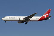 Qantas Boeing 767-338(ER) (VH-OGM) at  Melbourne, Australia
