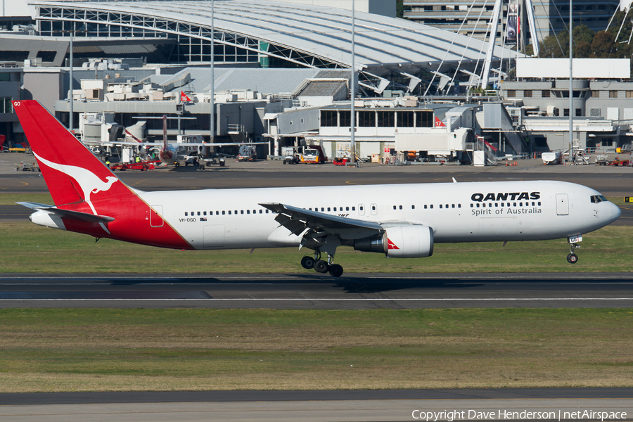 Qantas Boeing 767-338(ER) (VH-OGO) | Photo 96310