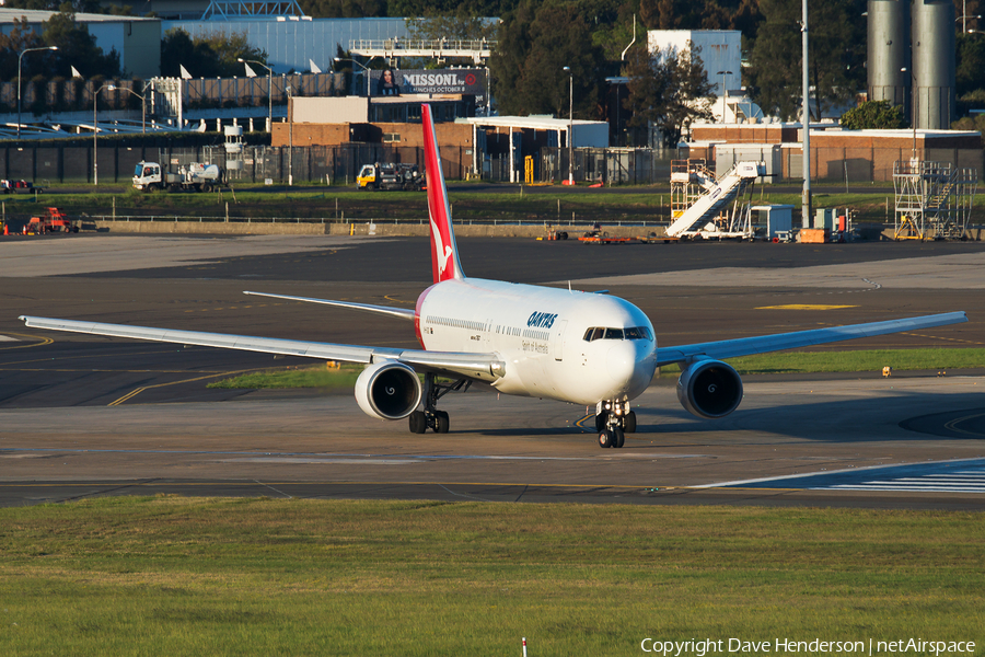 Qantas Boeing 767-338(ER) (VH-OGO) | Photo 96316