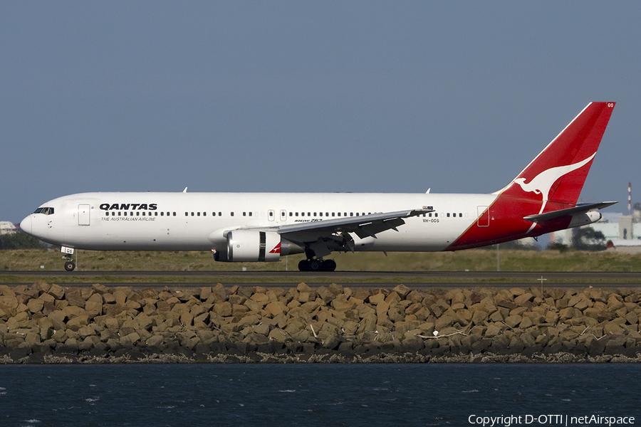 Qantas Boeing 767-338(ER) (VH-OGS) | Photo 282813